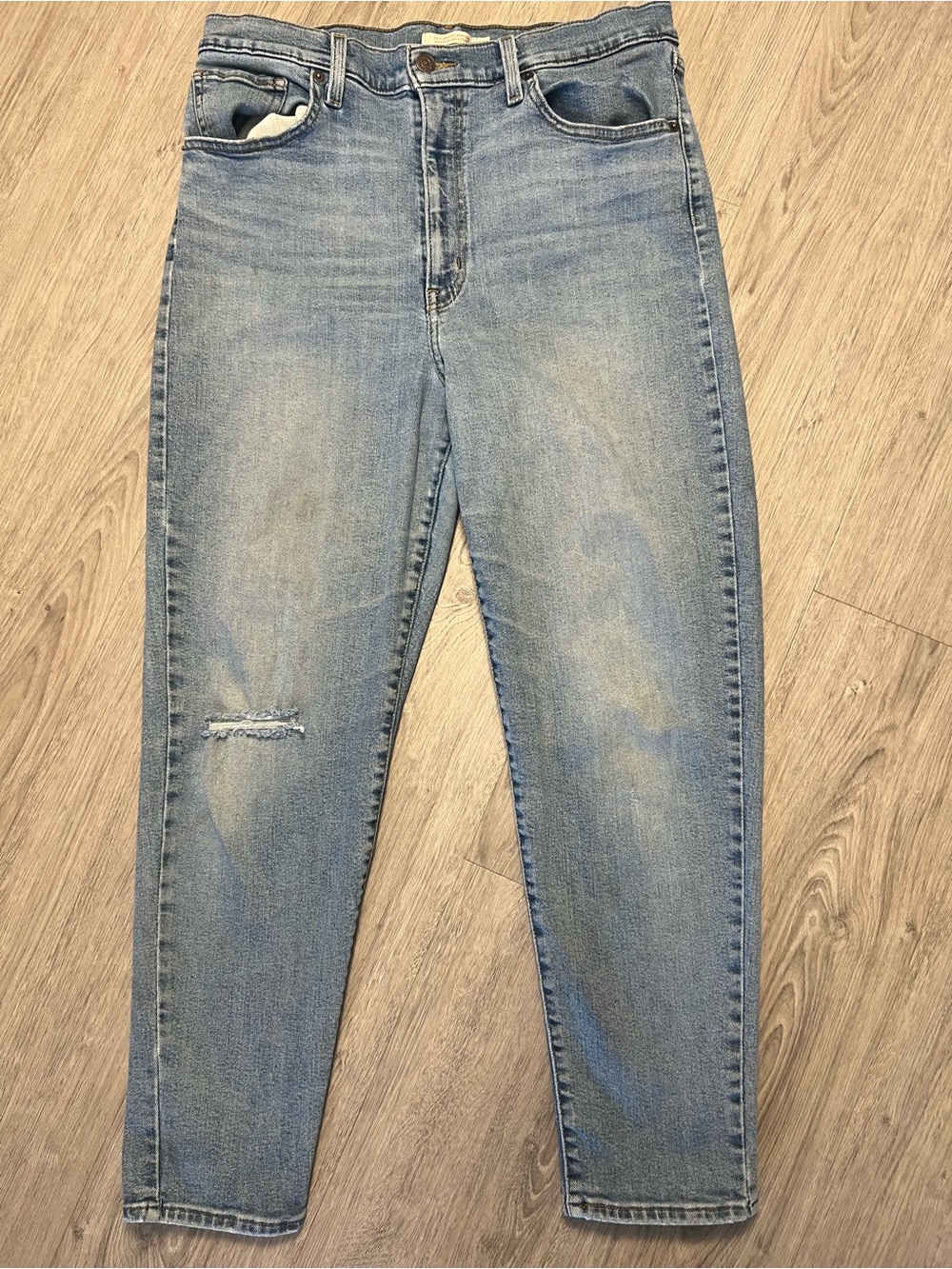 Levi's Light Blue High Waisted Mom Jean
